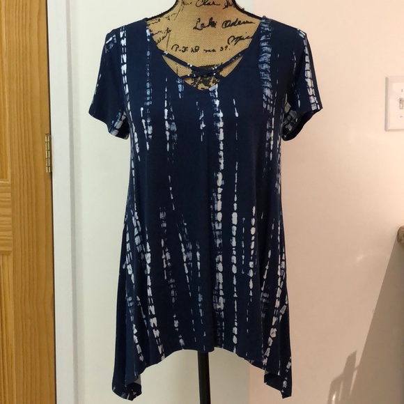 a.n.a Tops - a.n.a. tunic top with uneven hem